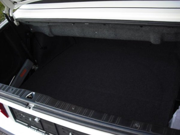 BMW 320i Cabrio E30 weiss 012