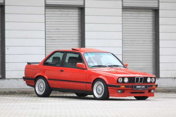 E30 335i