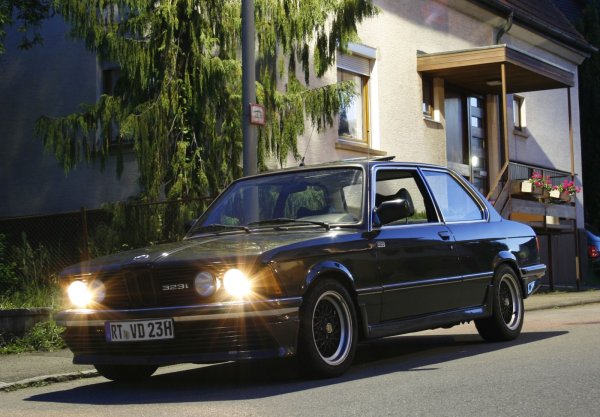 E21 323i bei Nacht III