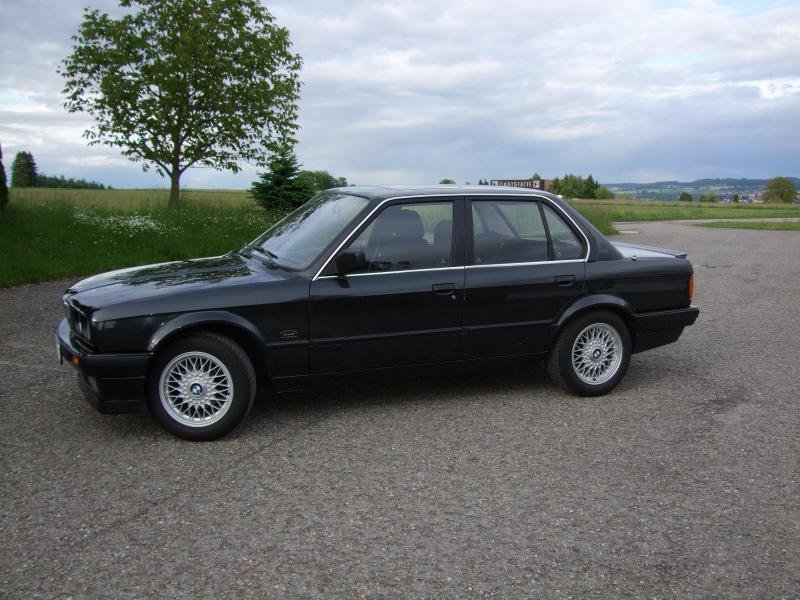 BMW E30 012