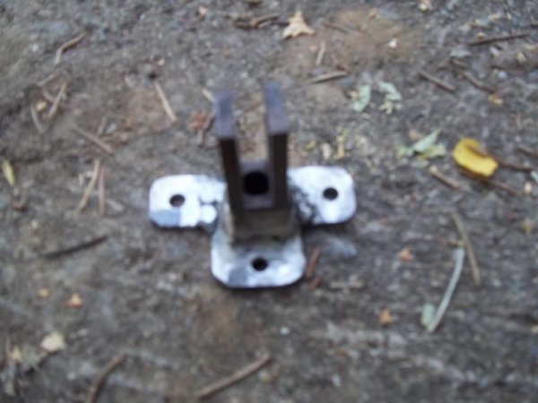 halter umlenkung gas<br><br>halter für die umlenkung am gaspedal (die aufnahme einer bkv-betätigung an befestigungsplatte zum anschrauben an die spritzwand angeschweißt)<br>so kann der gashebel dann mit dem originalen bolzen/sicherung