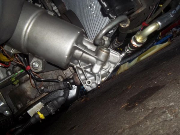 ölfiltergehäuse nach rechts versetzt