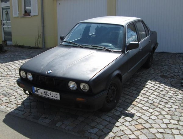 e30 mattschwarz gerollt