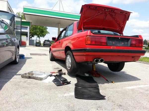 schnell Reparatur damit die Weiterfahrt möglich war