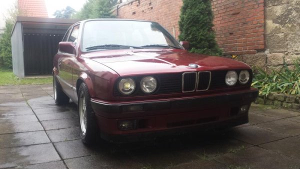 BMW E30 325i 24V restauriert 2013
