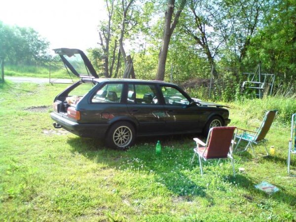 beim grillen in hugo