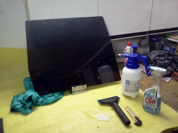 Scheiben Verdunkeln ...<br><br>BMW E30 Touring 324td<br><br>Projekt 6.0 BOMBA