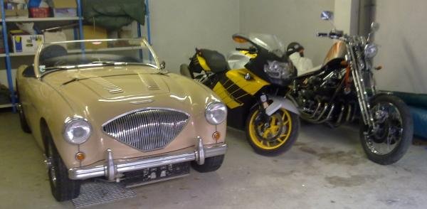 Ausrin Healey 100/4<br>BMW K1200S<br>AME ST800 CBX