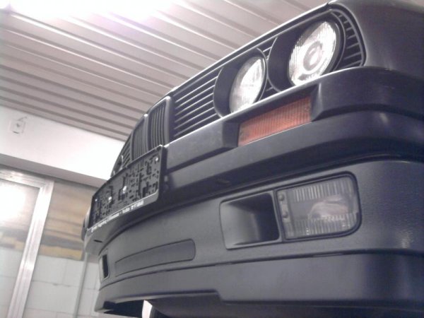 Is-Lippe und Nebelscheinwerfer Neu.