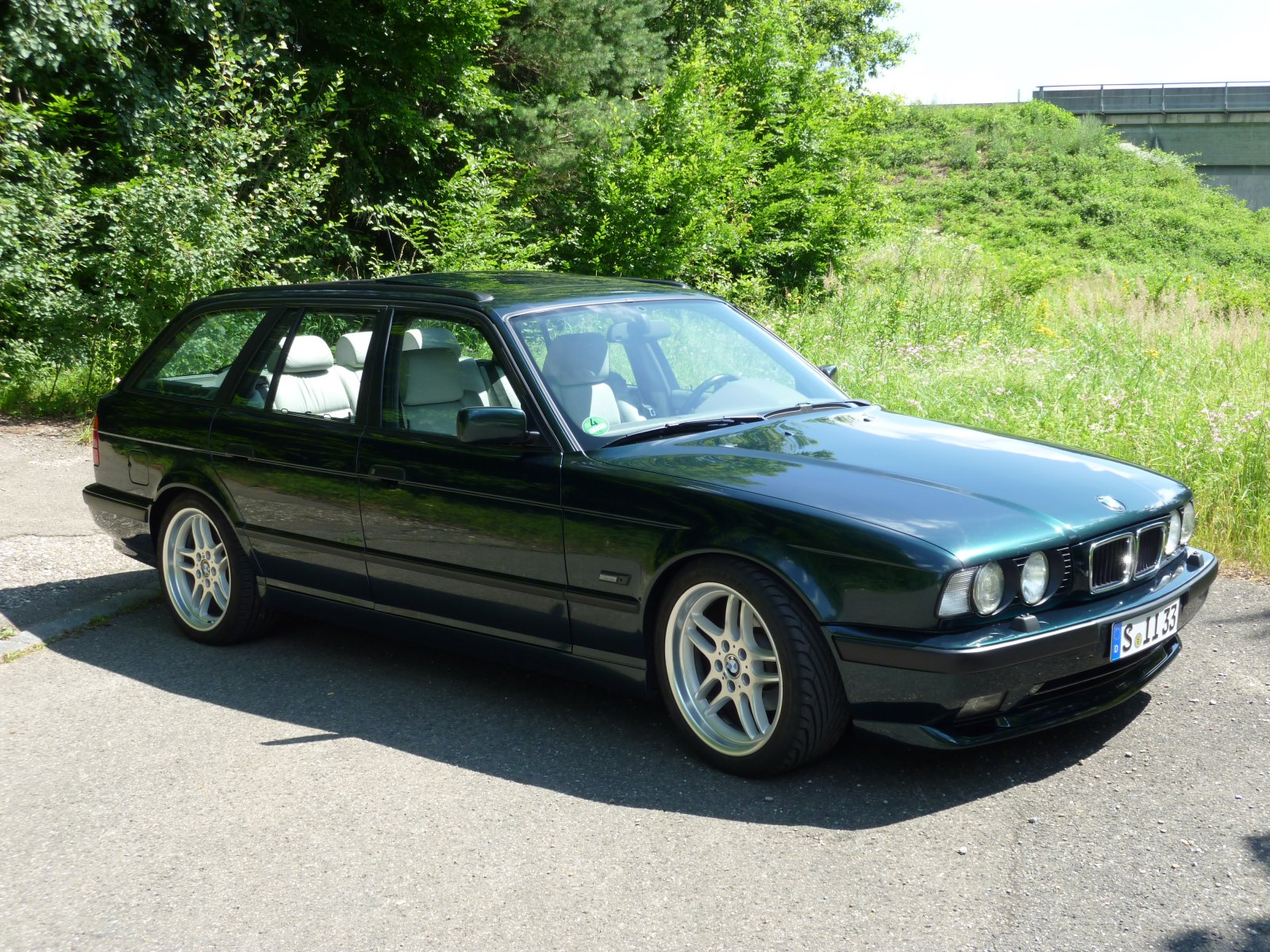 BMW E34 525iT 002