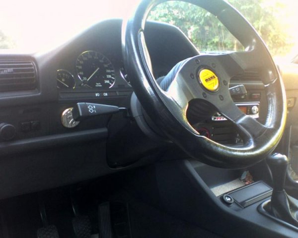 Innenraum mit Chromringen