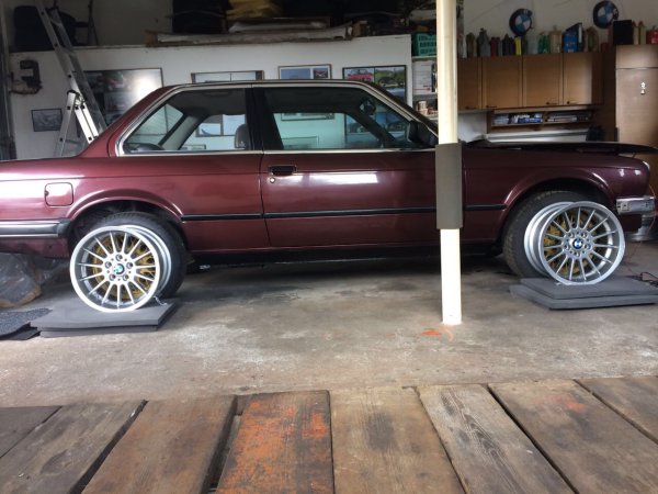 B812DEB4 46FA 400B 80D5 52754ACF4324