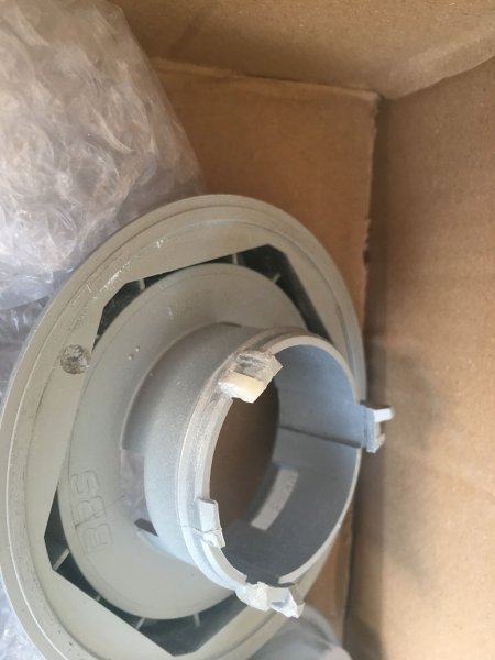 3 Abdeckung Schnapper repariert