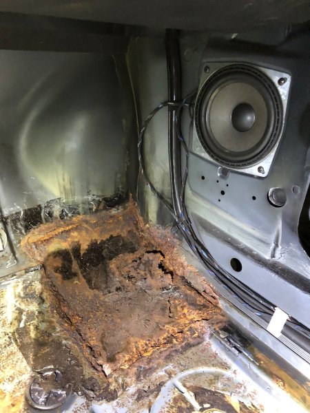 Fussraum Beifahrer Rost