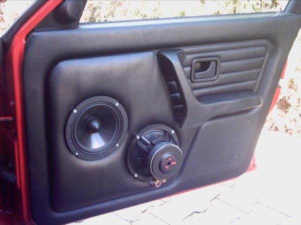 Doorboard mit 2x16cm Woofern