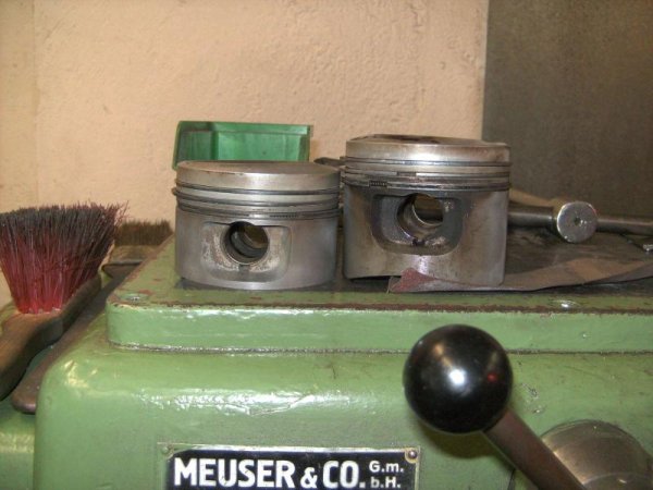 M20.2,6 009<br><br>Links der Überarbeitete Kolben.