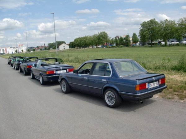Kleines Treffen der E30'er am Meilenwerk Böblingen.