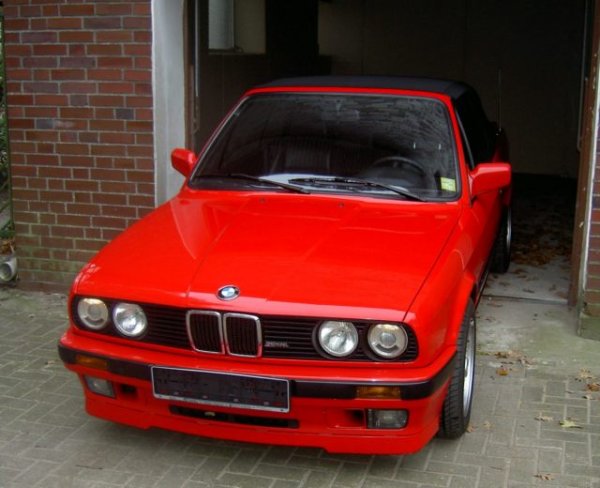 BMWE30325i2