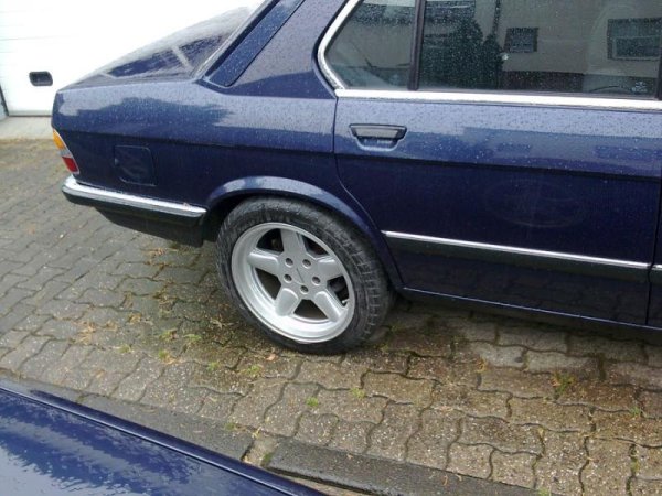 Die AC Schnitzer könnten mir auch noch gefallen.<br>Leider weil et13 haben auch diese hinten geschliffen.<br>Hatte nur mal eine probehalber zum ausprobieren bekommen.