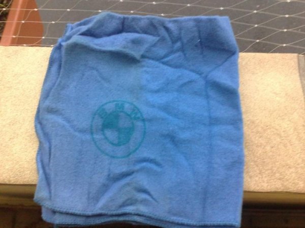 Original BMW Putzlappen für den großen Werkzeugkasten woher bekommt man sowas heute noch :-)