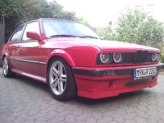 auf MOMO 7,5 X 16er mit IX Schwellern