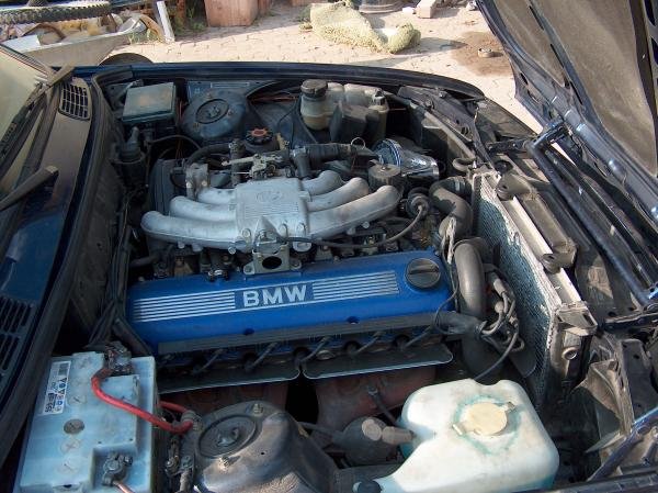 So sah der Motoer nach dem Einbau vom Vorbesitzer aus.