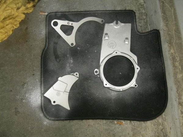 Alles wird sauber gemacht und mit Hitzefesten Lack lackiert.