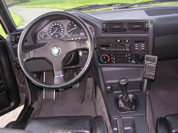 M Tech 1 325i (9)