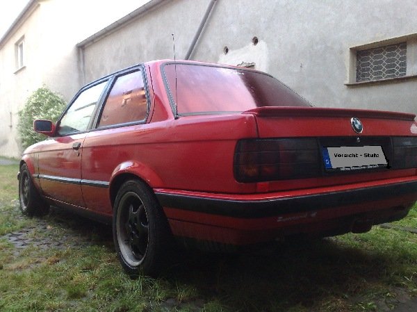 Vorsicht  Stufe 600x600 97KB