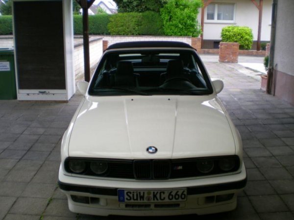 Mit AC-Schnitzer-Spiegel. Ich konnte mich aber nie wirklich mit ihnen anfreunden.