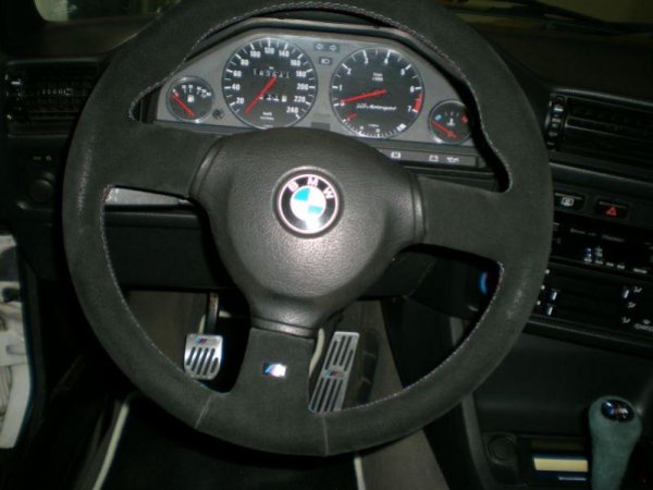 Mein Alcantara-MTII-Lenkrad