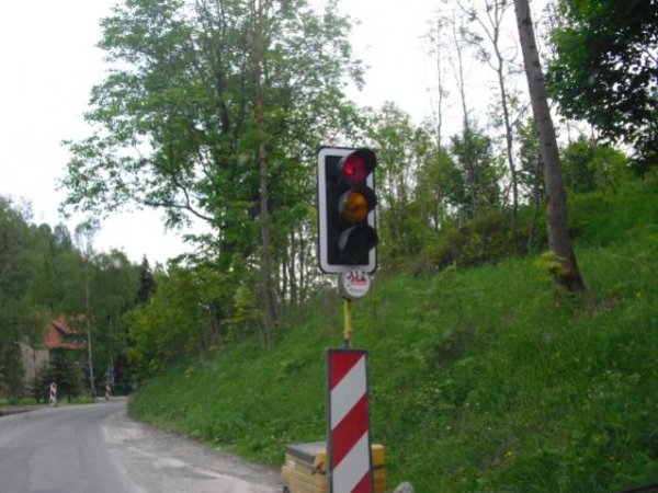 Diesec Teile hatten wir zur Freude unserer Kühler-Lüfter zu Hauf im schönen Osten des Mittelgebirges, und natürlich IMMER rot, stundenlang...