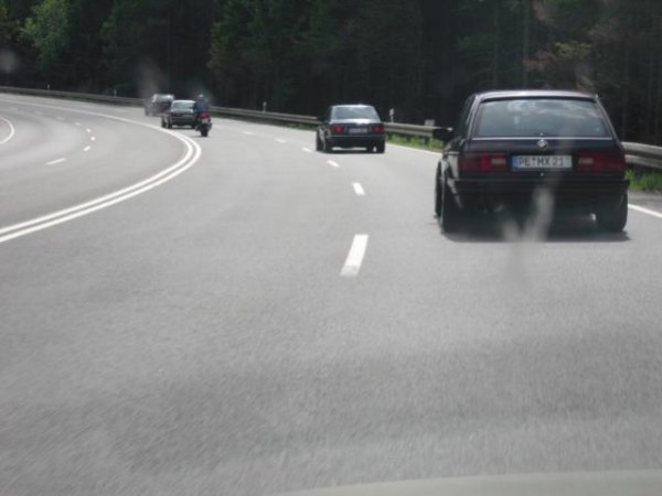 auch ein schöner Hintern kann ver...   äääh?  was sacht man da denn dann?  naja verzücken eben...  :=)