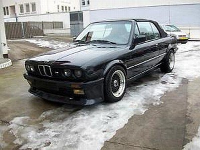 11. Ex 325i 2.Cabrio: Da steht der noch beim Händler in Wiesbaden.