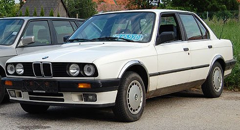 324d - das erste foto als er kam. ursprünglich sollte nur der zylinderkopf als reserve für den touring gesichert werden, aber der zustand war so gut dass der touring durch diesen 324d ersetzt wurde.