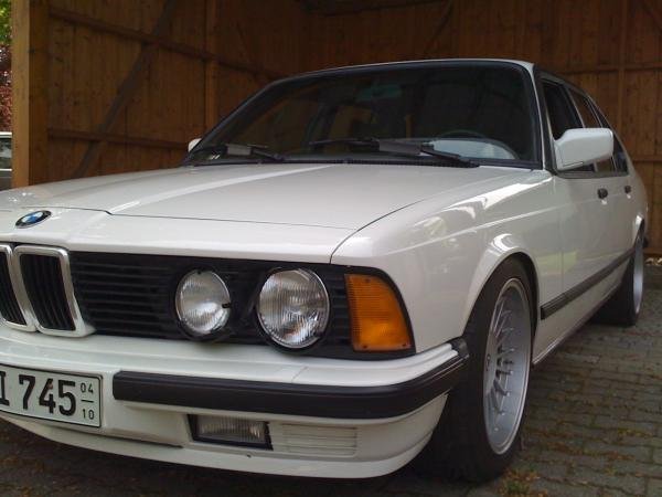 745i Turbo