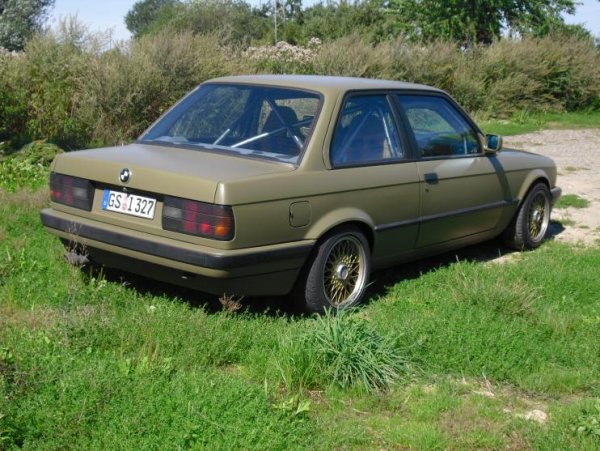 grasgrün zum matten