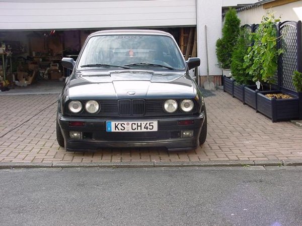 Mein E30 Vorne1