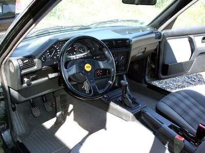 Ja das Lenkrad gefällt mir auch nicht, war dabei ;)