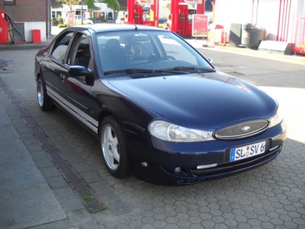 Alltagsauto Ford Mondeo Ghia