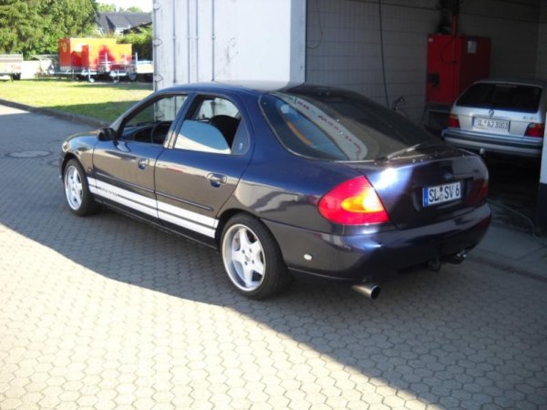Alltagsauto Ford Mondeo Ghia