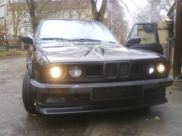 E30 320i VFL