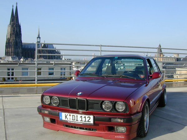 Mike D.‚Â´s Bomba vor dem KƒÂölner Dom 2