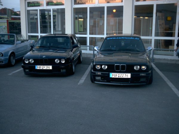 Mein Touring (links) und der 325i von meinem Kollegen JƒÂörg