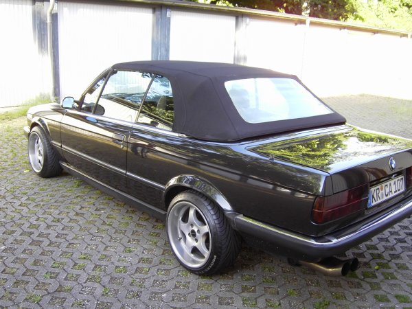 BMW Cabrio hinten