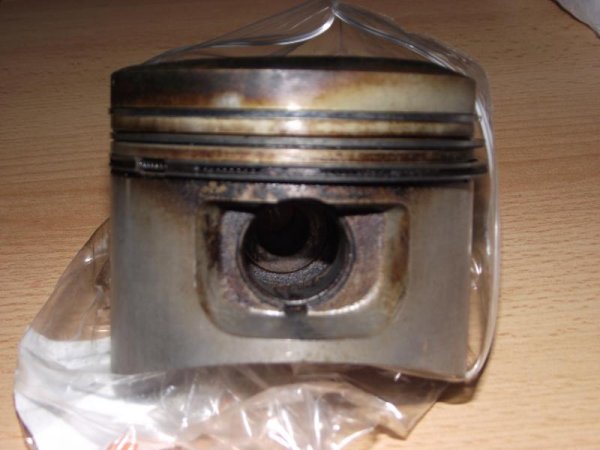 Seite, welche Kolben sind es? B25 oder 129PS ETA?