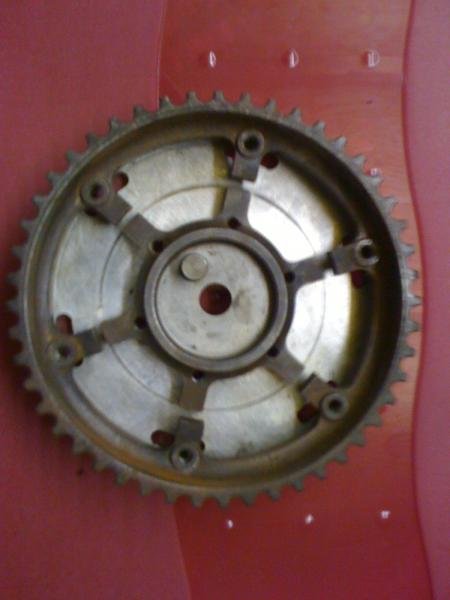Verstellbares Nockenwellenrad hab ich auch schon