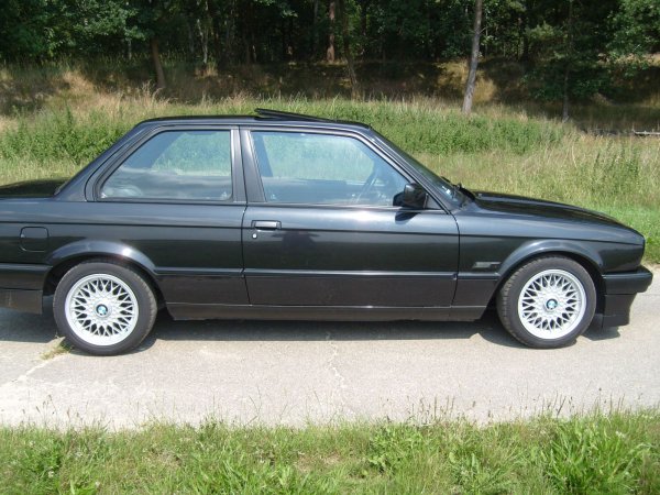 E30 318 IS