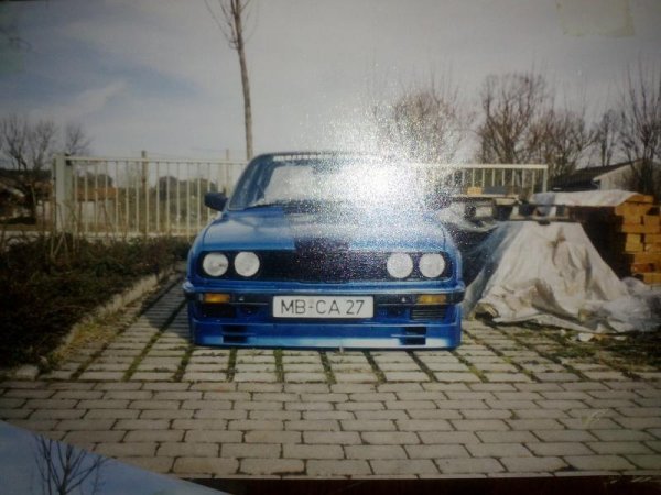 Mein erster E30 : 316 Vergaser , Bj. 1984 , mußte leider 2000 verschrottet werden !