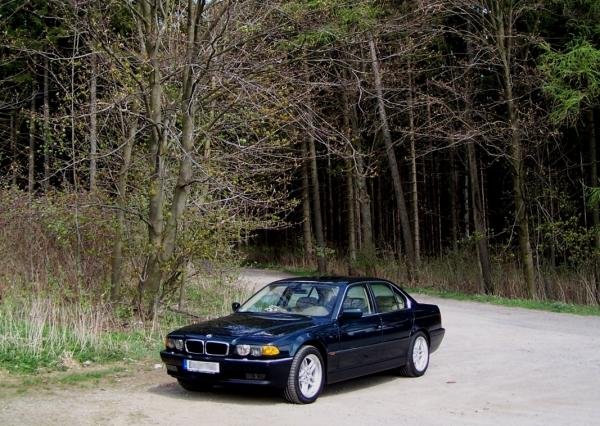 740i E38 Juni 1999, gekauft im November 2008 mit 65 000km, aktuell 93 000km